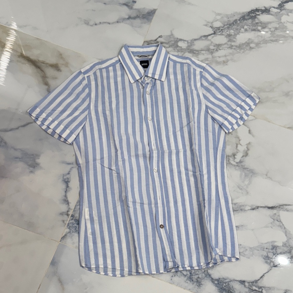 Calvin Klein Men's Blue and White Striped Shirt Small casual comfort BTS cotton